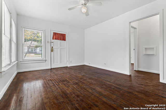 631 W Magnolia, San Antonio, Texas image 5