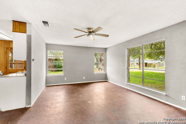 2306 El Rhea, Seguin, Texas image 9