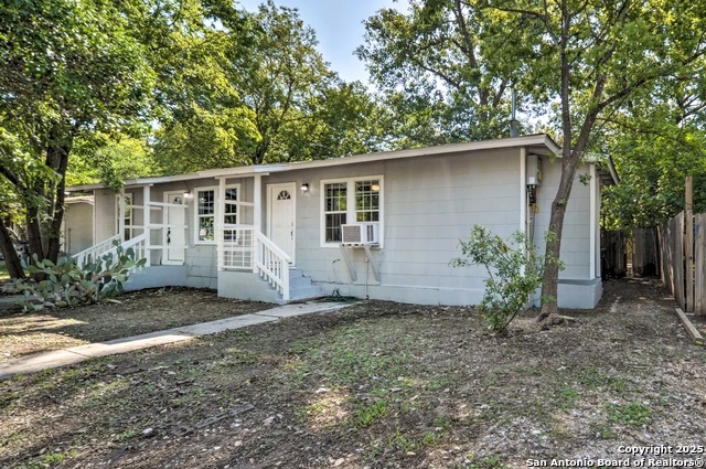 1026 Haynes, San Marcos, Texas image 1