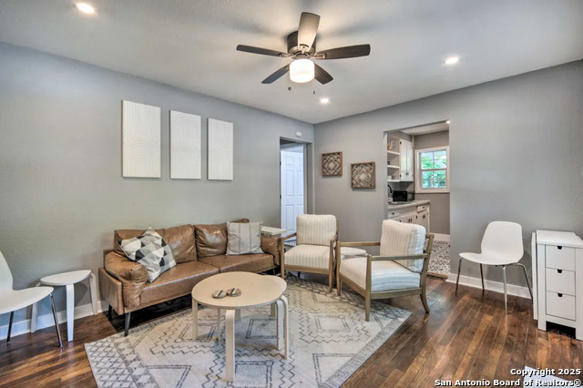 1026 Haynes, San Marcos, Texas image 3