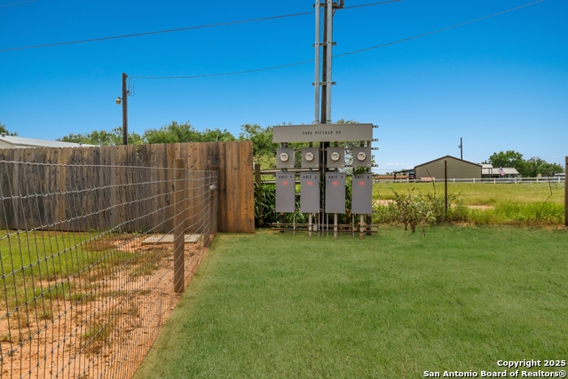 7380 Pittman, Adkins, Texas image 12