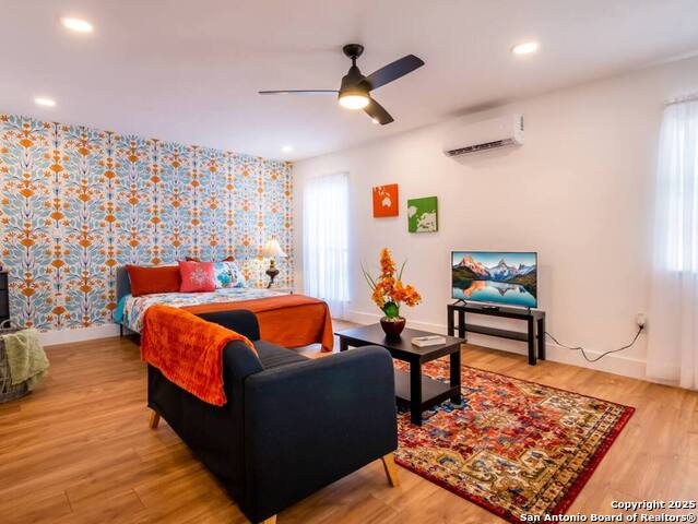 608 S Park, San Antonio, Texas image 25