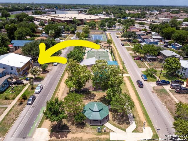 608 S Park, San Antonio, Texas image 37