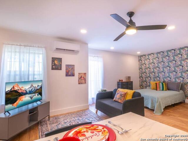 608 S Park, San Antonio, Texas image 7