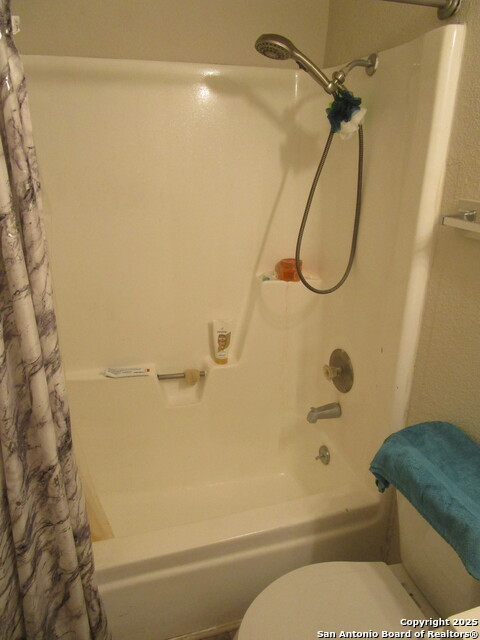 8842 Meadow Trace, San Antonio, Texas image 10