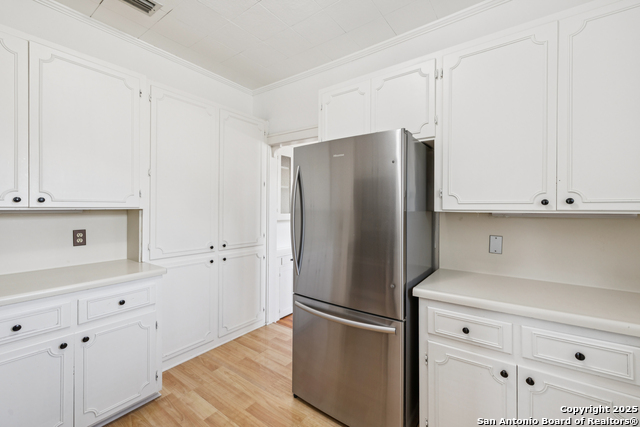 435 W Summit Ave, San Antonio, Texas image 15