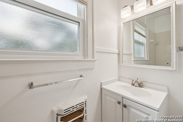 435 W Summit Ave, San Antonio, Texas image 20