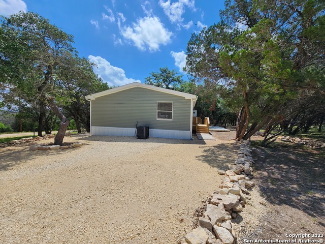 626 Brushy Creek Trail, Bandera, Texas image 5