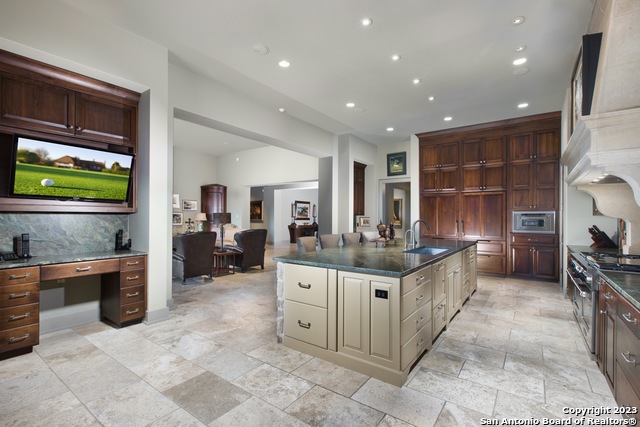 2428 Clubs Dr, Boerne, Texas image 10