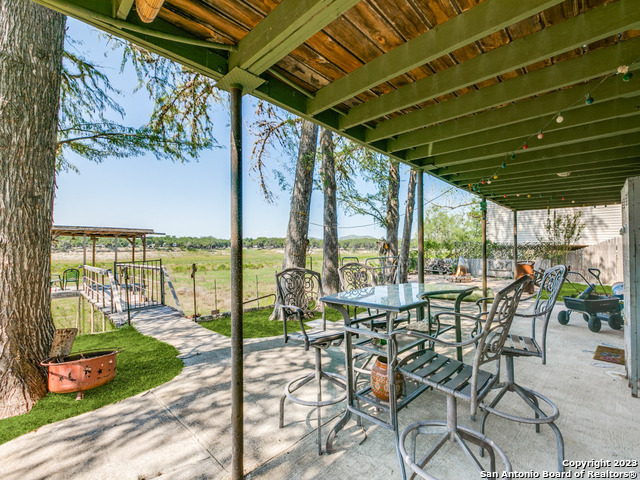 701 Lakeshore Dr, Bandera, Texas image 9