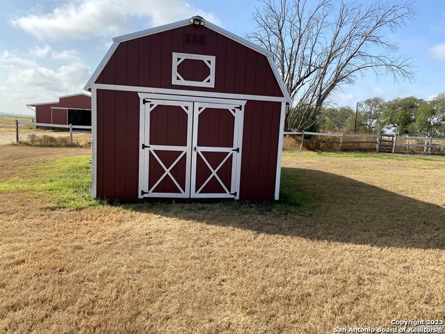 2667 County Road 134, Floresville, Texas image 28