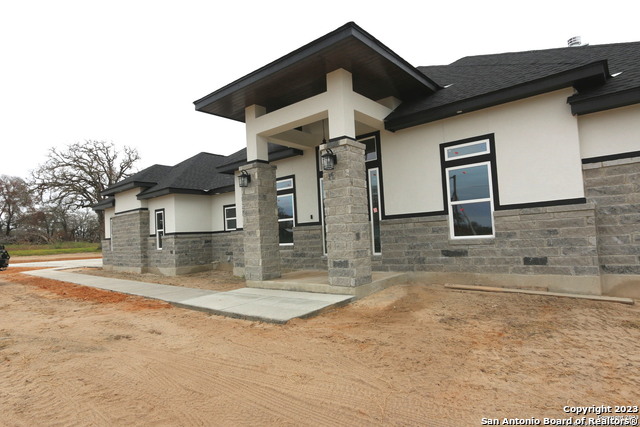 128 Hondo Ridge, La Vernia, Texas image 2