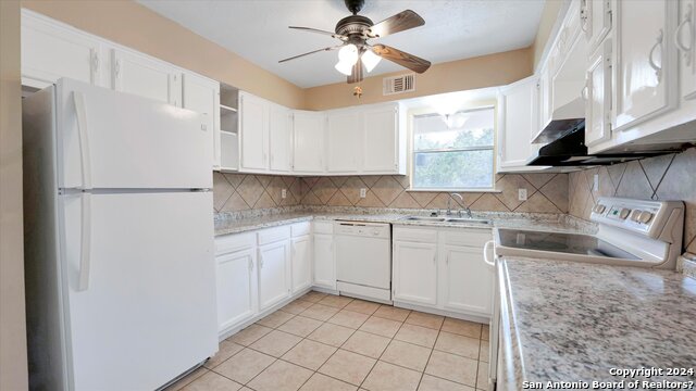 2961 Lakeview Dr, Canyon Lake, Texas image 13