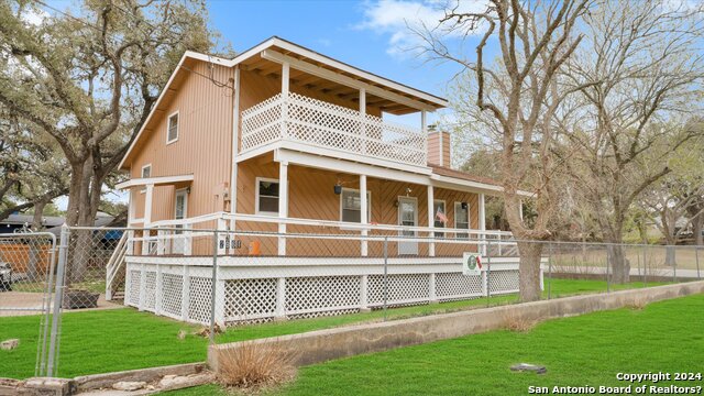 2961 Lakeview Dr, Canyon Lake, Texas image 2