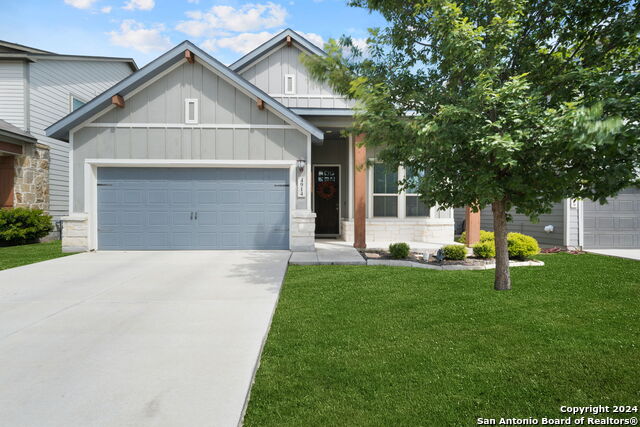 4914 Drovers Path, Saint Hedwig, Texas image 1