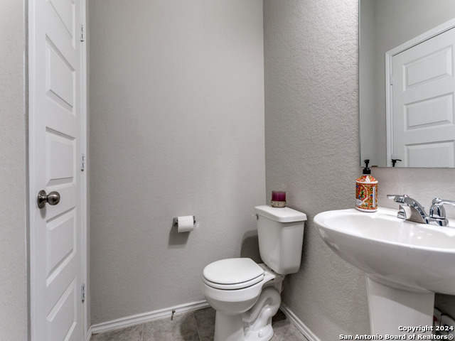 5306 Riley Way, Saint Hedwig, Texas image 19