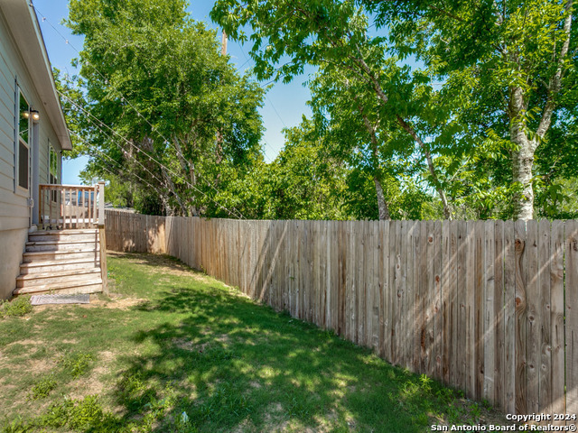 5306 Riley Way, Saint Hedwig, Texas image 27