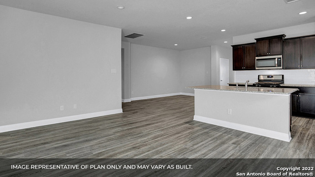 860 Peccary Place, Seguin, Texas image 13
