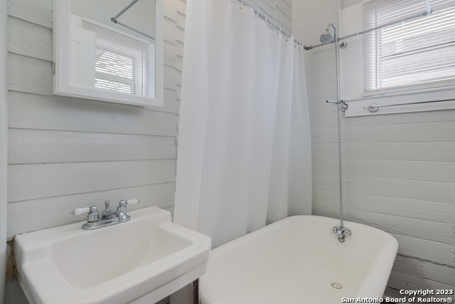1810 N Comal, San Antonio, Texas image 18