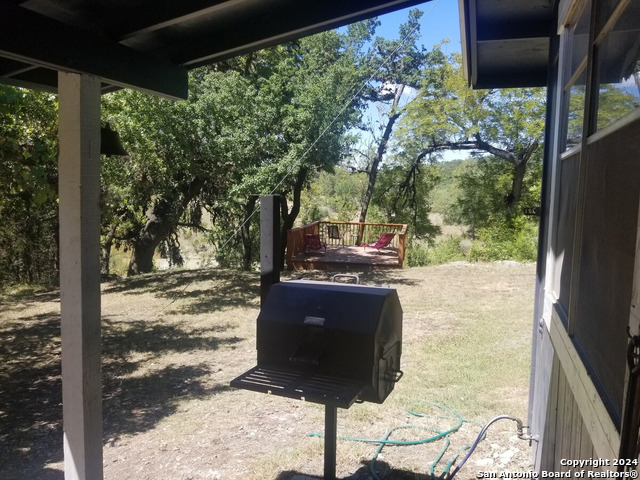 394 Squirrel Bend, Uvalde, Texas image 16