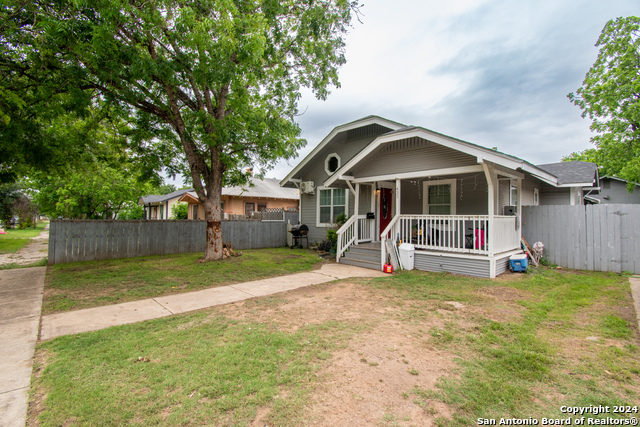 433 Kayton Ave, San Antonio, Texas image 2
