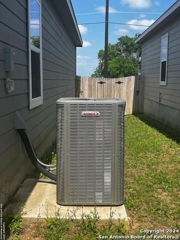 5106 Firefly Hls, Saint Hedwig, Texas image 27