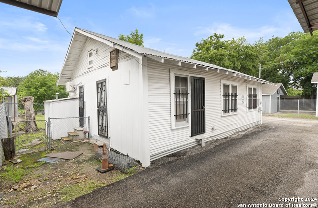 1107 S Hackberry St, San Antonio, Texas image 27