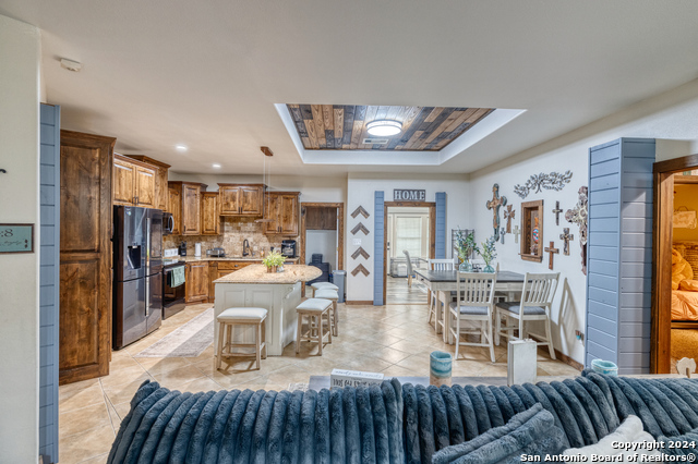 771 W Ward Trl, Uvalde, Texas image 30