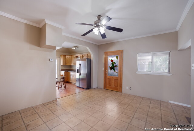 631 E Mistletoe Ave, San Antonio, Texas image 5