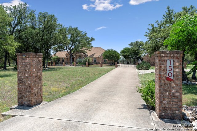 150 Summer Glen Ln, New Braunfels, Texas image 5