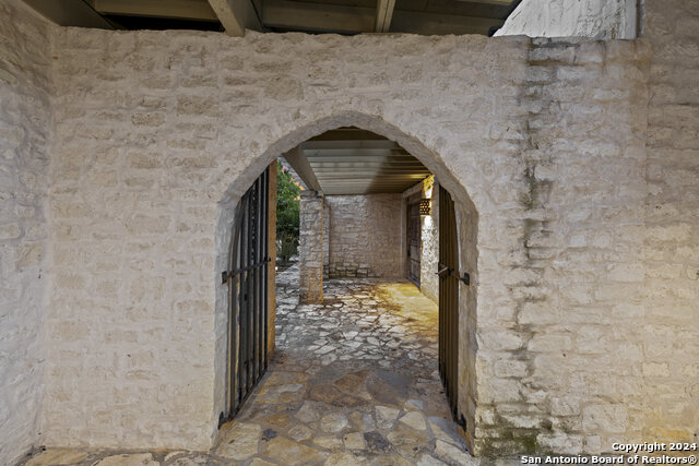 25242 Paleface Lake, SPICEWOOD, Texas image 41