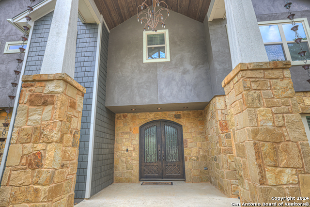 212 Sendera Way, Canyon Lake, Texas image 5