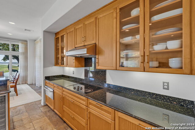 27000 Catamaran Dr., #8, SPICEWOOD, Texas image 7