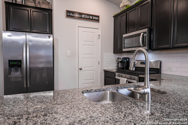 4907 Oxbow Bnd, Saint Hedwig, Texas image 12