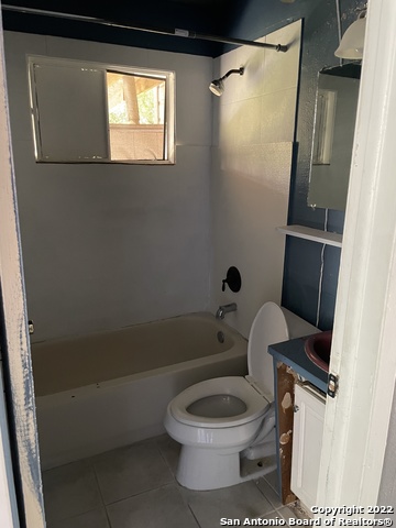 1123 Hilton, San Antonio, Texas image 7