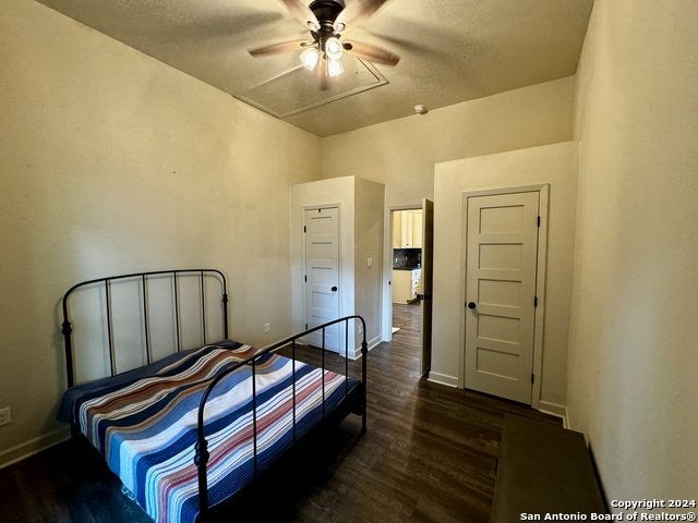 329 Blaine, San Antonio, Texas image 14