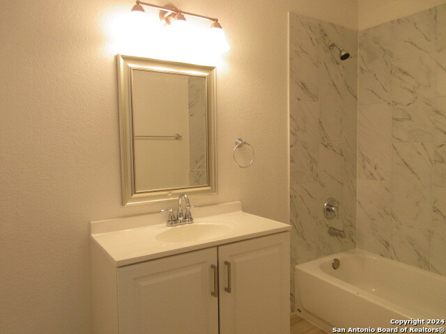246 High Ave, San Antonio, Texas image 29
