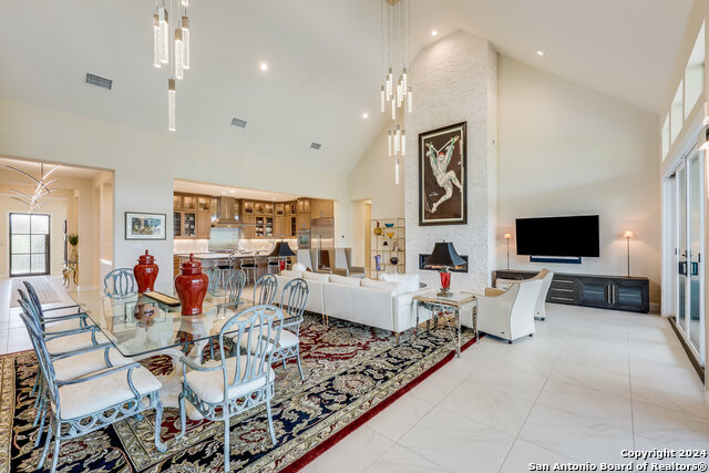2212 Normandy Vw, Leander, Texas image 6