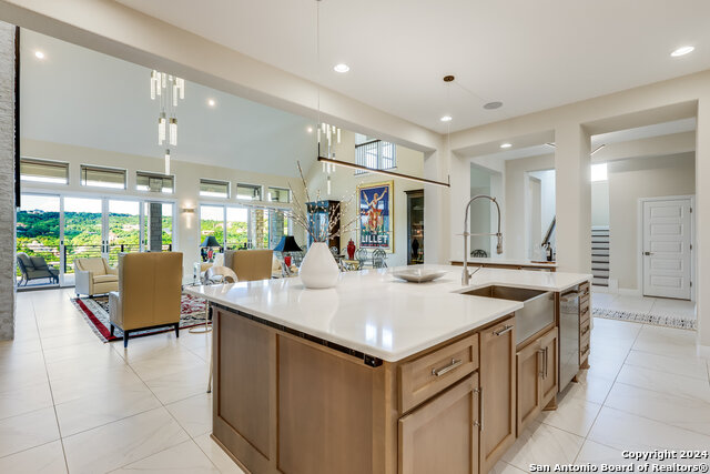 2212 Normandy Vw, Leander, Texas image 7