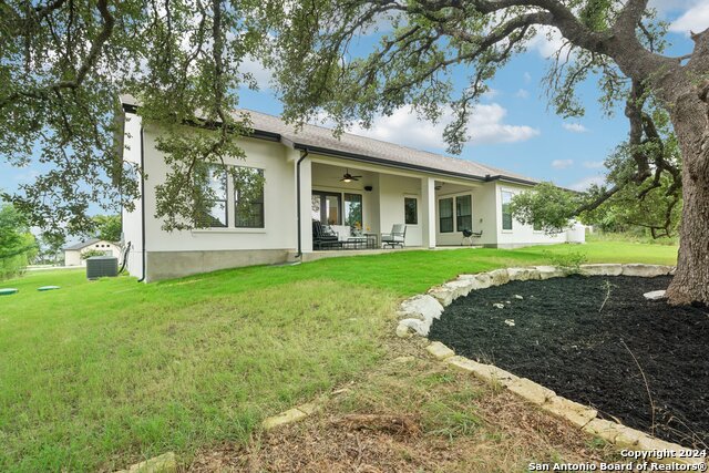 1946 Rothschild, New Braunfels, Texas image 32