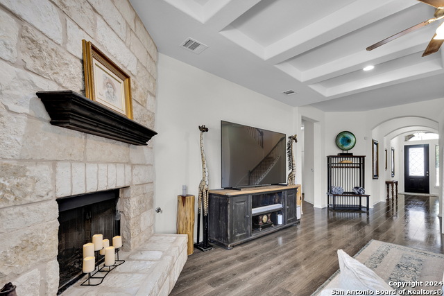 18304 Orvieto Dr, PFLUGERVILLE, Texas image 8