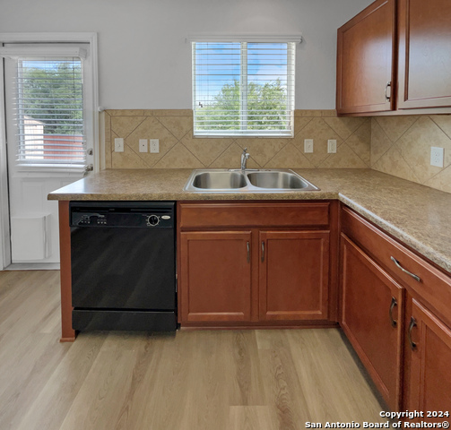 9534 Lookover Bay, Converse, Texas image 15