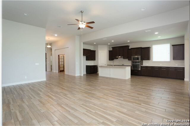 1239 Yaupon Loop, New Braunfels, Texas image 9