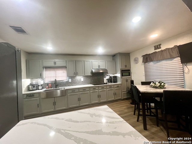 1434 Drury Ln, San Antonio, Texas image 7