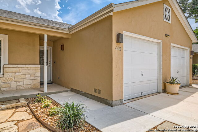 3202 Eisenhauer Rd #602 #602, San Antonio, Texas image 2