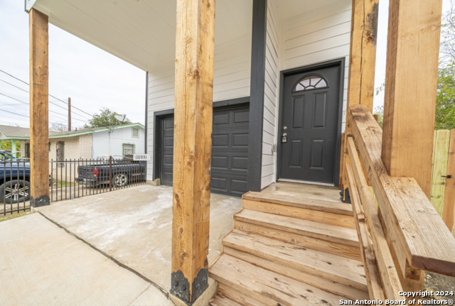 208 Bargas St, #101, San Antonio, Texas image 2