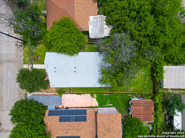 134 E High Avenue, San Antonio, Texas image 3