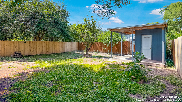 831 Crystal, San Antonio, Texas image 16