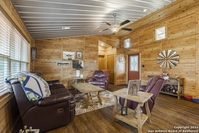 106 Homilius Rd, Center Point, Texas image 14