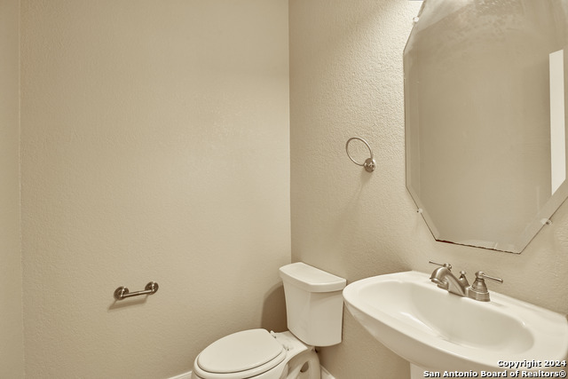3215 Valley Crk, San Antonio, Texas image 15